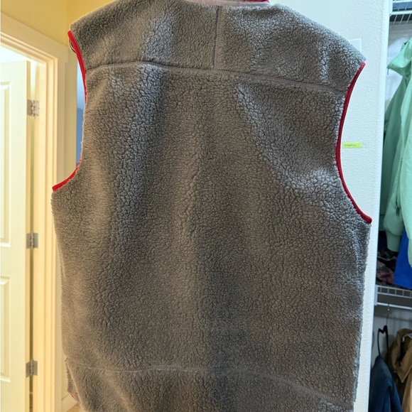 Patagonia Men’s Classic Retro-X Vest - Picture 4 of 4